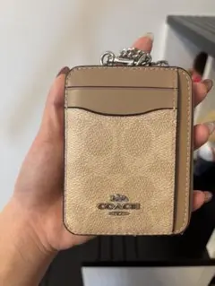 COACH ベージュ レザー パスケース