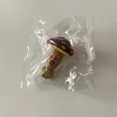 こびとづかんおすわりマスコット ベニキノコビト