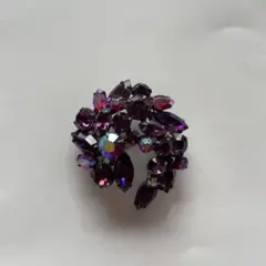 ブローチ