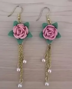 ハンドメイドピアス 薔薇 リボン パール - メルカリ