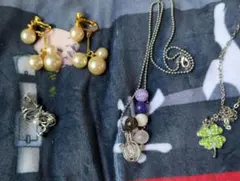 パールとビーズのネックレス・イヤリングセット