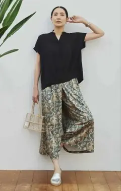 ⭐️週末限定セール⭐️ フェリシモ 大人モリスの世界 INDIAN柄 パンツ