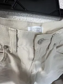 ストレートデニムパンツ（ハイウェスト）