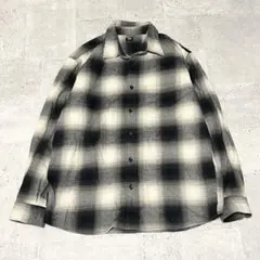 白シャツ メンズ