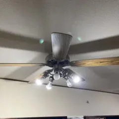 シーリングファンライト 3灯 クラシック　即購入不可
