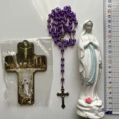 紫のロザリオ 十字架付き ルルドの聖母