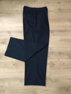 【極美品】UNIQLO タックワイドパンツ スラックス ネイビーのサムネイル