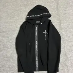 アダムスジャグラー パーカー