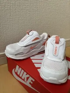 NIKE AIR MAX