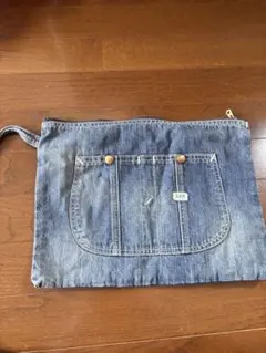 Item thumbnail for item f97d554b-477d-4c49-b610-819792d8c30f