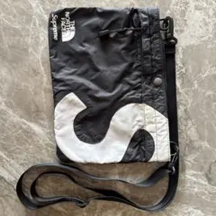 シュプリーム ショルダーバッグ