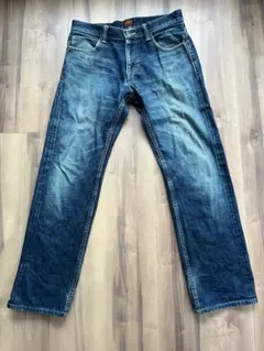 Item thumbnail for item 422413cd-9bd2-404c-8d83-d9dd9670d4e9