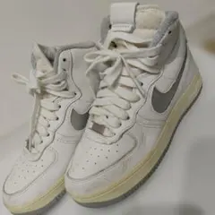 Item thumbnail for item ca6366b6-4590-47c0-8036-ffa75621d861