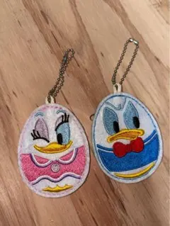 ドナルドダック・デイジーダック イースターキーホルダー