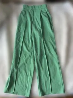 超美品 カットソースラックス(丈標準68.5～72.5cm) グリーン XS