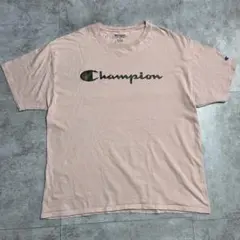 Champion Tシャツ ライトピンクカラー スクリプトロゴ 袖刺繍ロゴ
