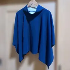 襟付きネイビーブルーのフリースのポンチョ