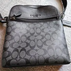 COACH ブラック ショルダーバッグ