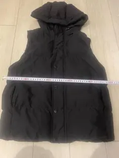 GU ブラック フード付き ダウンベスト M