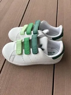 adidas Stan Smith ベルクロスニーカー　19センチ