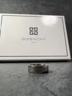 Givenchyリング19号