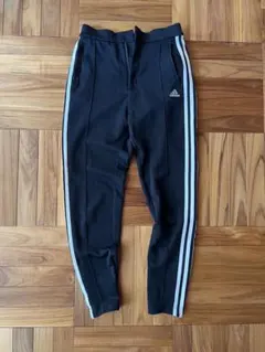 adidas トレーニングパンツ ブラック　レディース
