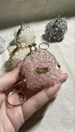 ハンドメイド がま口 チャーム キーホルダー ピンクビーズ ゴールドパーツ