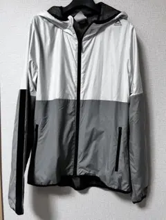 Reebok アウター　パーカー　ジャンパー