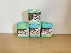 人気商品‼️毛糸　4玉　2種類　手編み　マフラー　　カバン　ハンドメイド