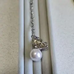 【axes】蝶モチーフ パール ネックレス