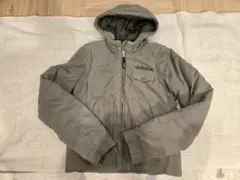 アディダス adidas フード付きジャンパー　中綿入り