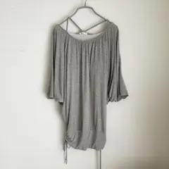 スリア　グレー ヨガウェア　温度調整機能素材　取り外しブラカップ付き