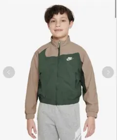 ナイキ（子供用） アウター フルジップ ジャケット　ジャンバー　コート