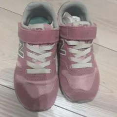 ニューバランス スニーカー