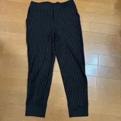 【COMME CA ISM】 レディース　カジュアルパンツ　Sサイズのサムネイル