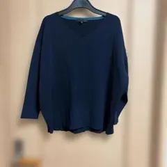 ICBネイビー ニット Vネック バックボタン
