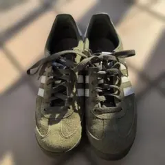 アディダス Dragon 緑 スエードスニーカー