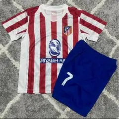 セール　スペル間違いあり　130cm 新作　キッズサッカーユニフォーム