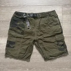 ALPHA INDUSTRIES カモフラ ショートパンツのサムネイル