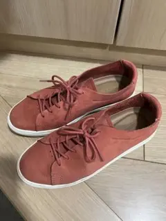 LACOSTE 赤 スエード スニーカー