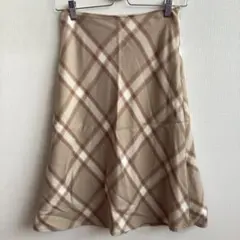 ベージュ系チェック フレアスカート ひざ丈