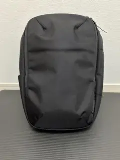 【美品】WEXLEY ETAN ビジネスリュック　バックパック 黒 PC収納可のサムネイル