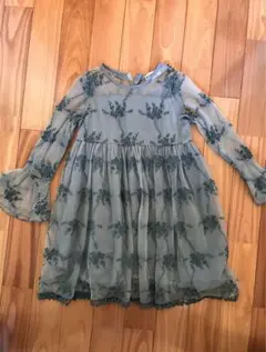 刺繍入りグリーンレースワンピース