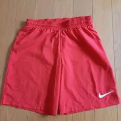 Nike Dri-FIT レッド ハーフパンツ M