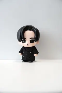 すのチルソフビ　つなぎ　服　目黒蓮