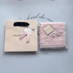 ジルスチュアート　ハンドタオル（ショッパー付き）