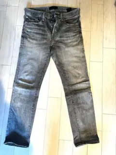 ブラックスリムフィット デニムジーンズのサムネイル