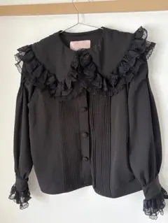 Swankiss フリル付きブラックシャツのサムネイル