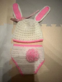 ウサギ耳帽子とパンツセット