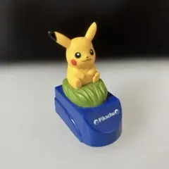 ピカチュウ　ポケモンアクションカー　プルバックタイプ